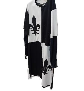 -TRAJE TABARDO FLOR DE LYS M