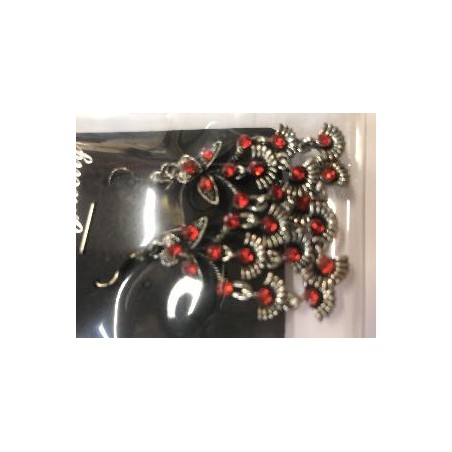 PENDIENTE DE COLGANTES ROJOS