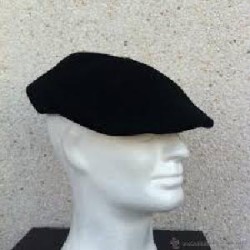 -TXAPELA NEGRA 26 CM