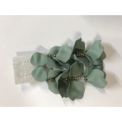 PENDIENTE HOJAS VERDE PASTEL