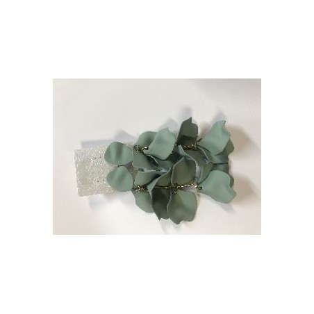 PENDIENTE HOJAS VERDE PASTEL