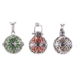 COLGANTE LLAMADOR DE ANGELES CON CORDON