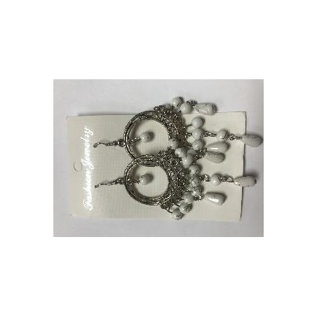 PENDIENTE RACIMO REDONDO  COLOR BLANCO