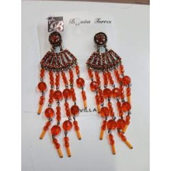 PENDIENTES LARGOS CON PEDRERIA NARANJA